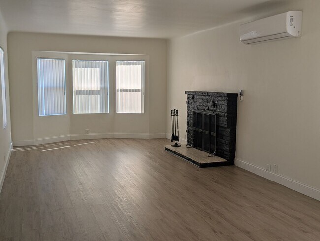 Foto del edificio - 1417-1419 Milton Ave.