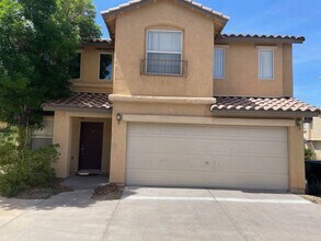 Building Photo - 951 Cantabria Heights Ave