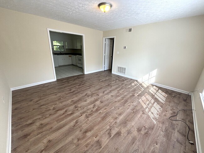 Foto del edificio - 140 Barrington Pl
