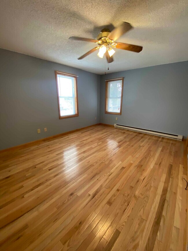 18 Center St Unit A, Easthampton, MA 01027 18 Center St Easthampton