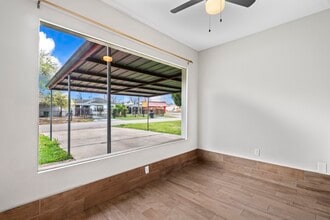 Building Photo - 7511 Magnolia St