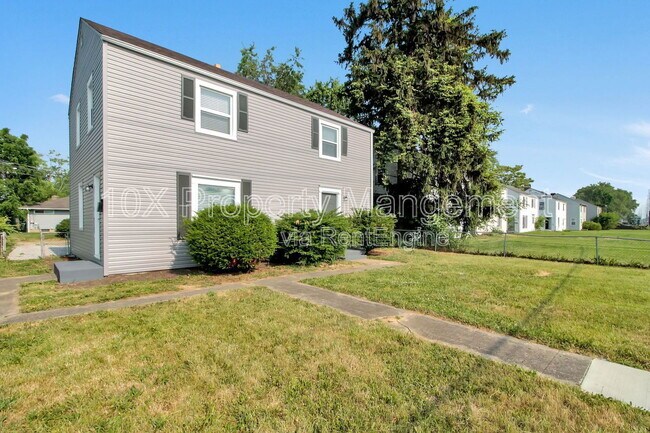 Foto del edificio - 1047 S James Rd