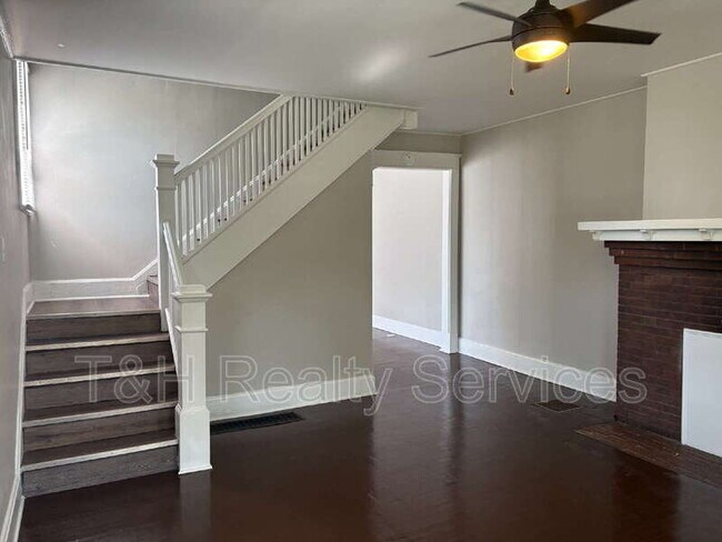 Foto del edificio - 3130 N Park Ave