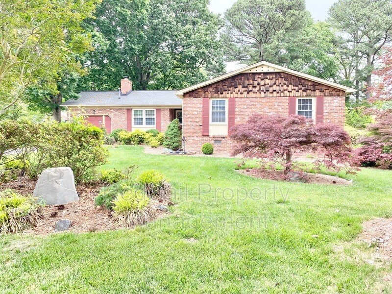 16 Everett Dr, Newport News, VA 23602 House Rental in Newport News