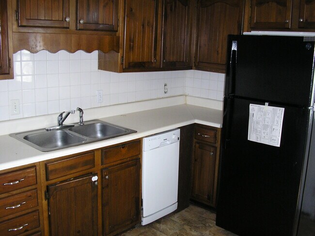 Foto del edificio - 2516 Edgehill Pl