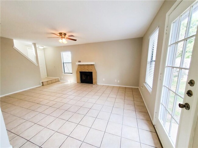 Building Photo - 8806 Springmail Cir