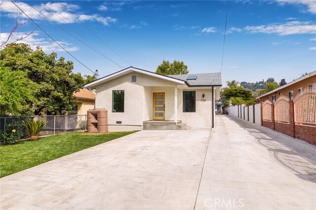 Foto principal - 2361 Moss Ave