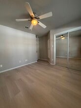 Building Photo - 54 E Misty Dawn Dr