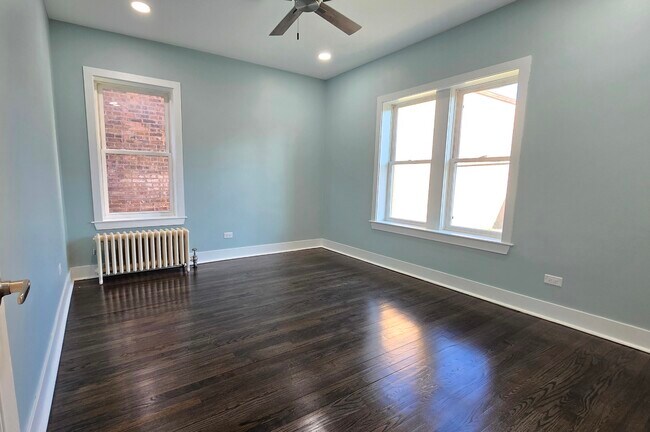 Foto del edificio - 3051 N Austin Ave