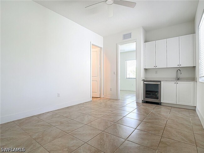 Building Photo - 4815 Frattina St.