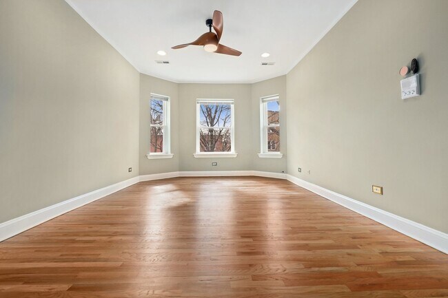 Foto del edificio - 6305 N Richmond St