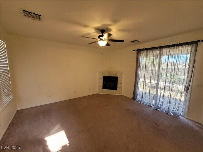 Foto del edificio - 8930 Partridge Hill St