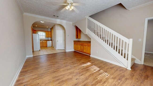 Photo - Spacious 3 Bedroom in Ross Park House