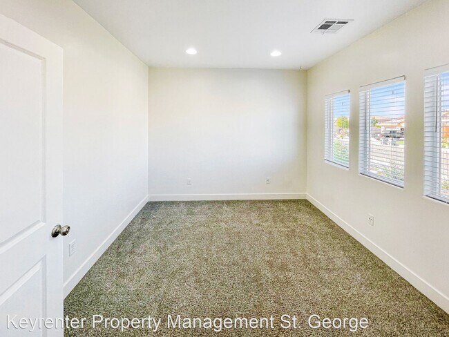 Building Photo - 4 br, 2.5 bath House - 3298 E Crimson Ridg...