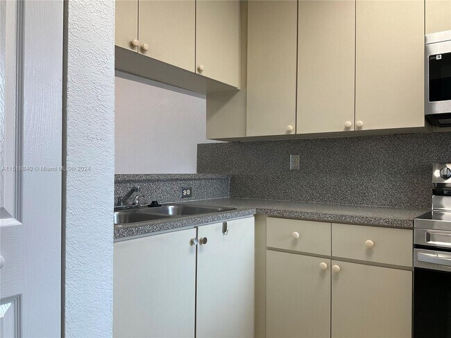 Foto del edificio - 1511 W 42nd Pl
