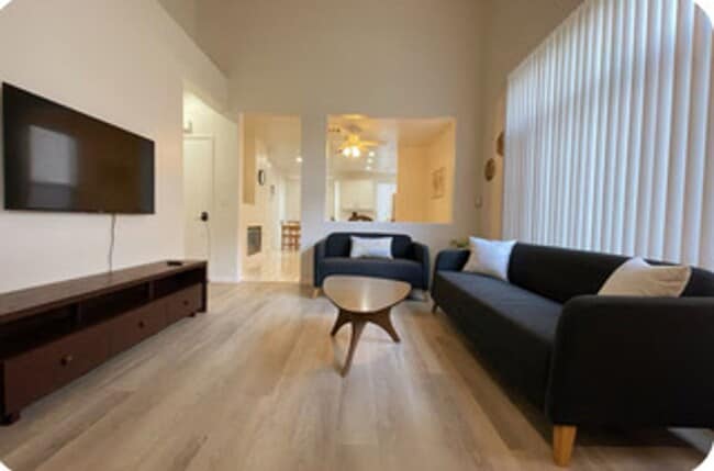 Building Photo - SE Pebble and Pollock!! Single Story!! Fir...
