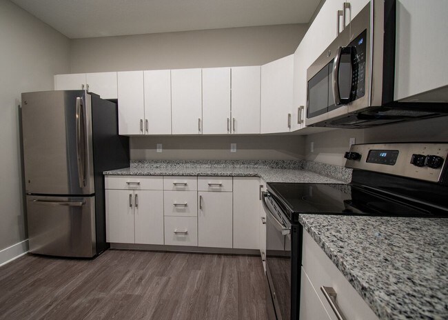 Kitchen - 3218 Brookside Dr
