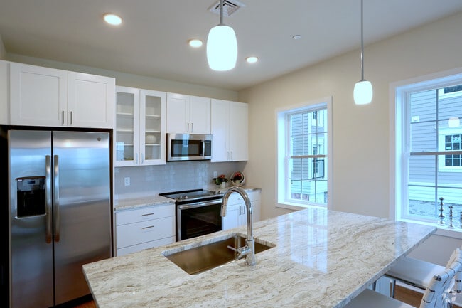 kitchen - Main Street at Woodmont Commons