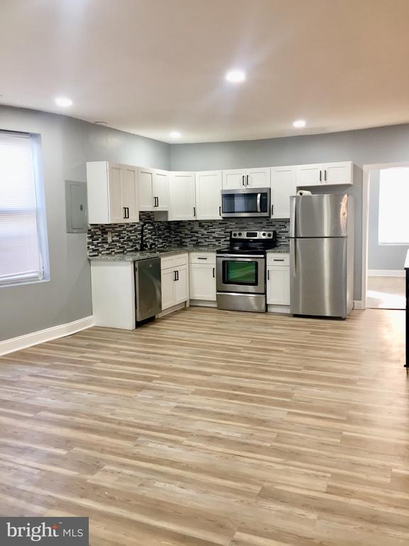 Foto del edificio - 417 N Salford St