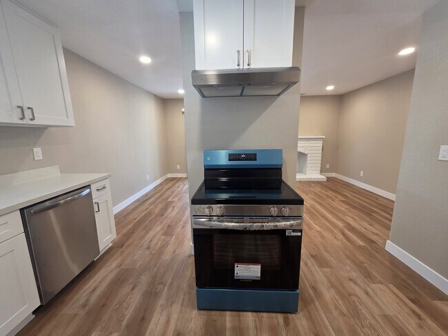 Foto del edificio - 1337 Cottonwood Dr