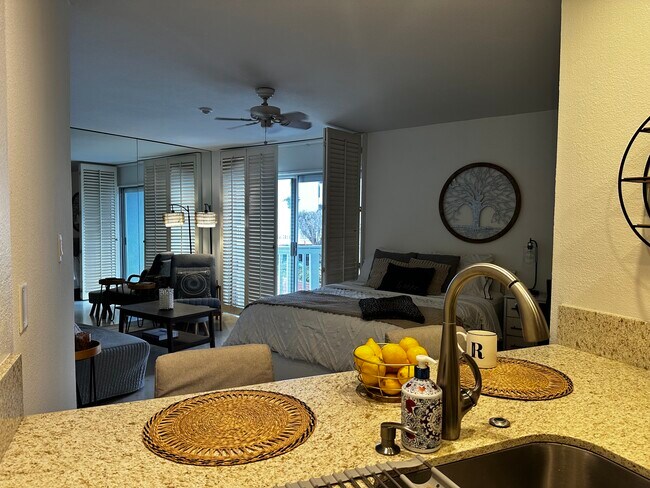 Building Photo - 640 The Village