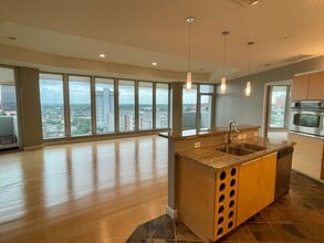 Building Photo - 5900 Mosteller Dr