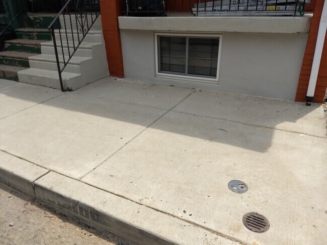 Foto del edificio - 5142 Ranstead St