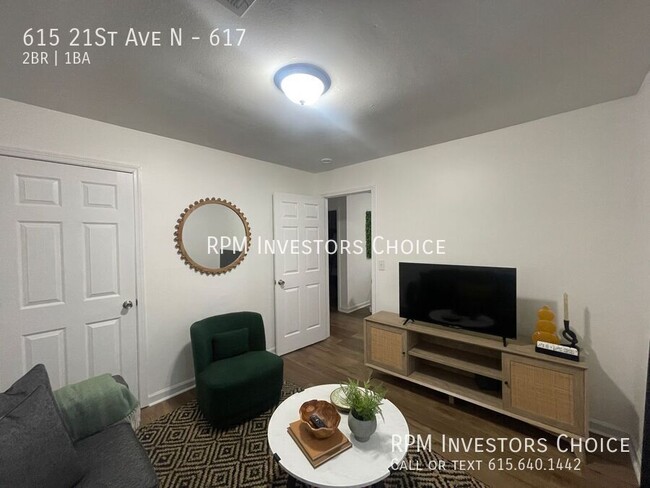 Building Photo - Furnished 2 Bedroom Apartment in Midtown.