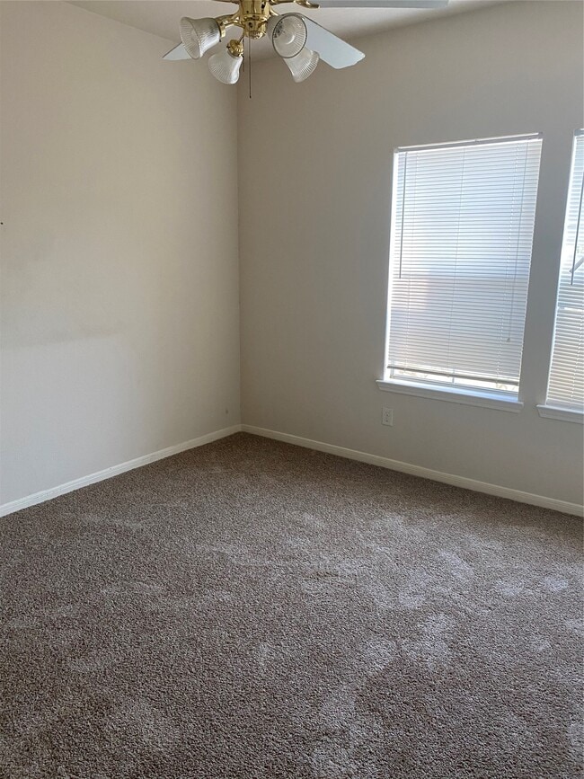 Building Photo - 21822 Grassy Hill Ln