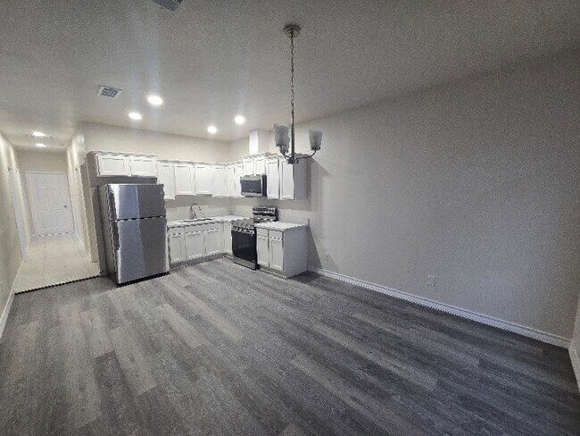 Foto del edificio - 512 S Hackberry St