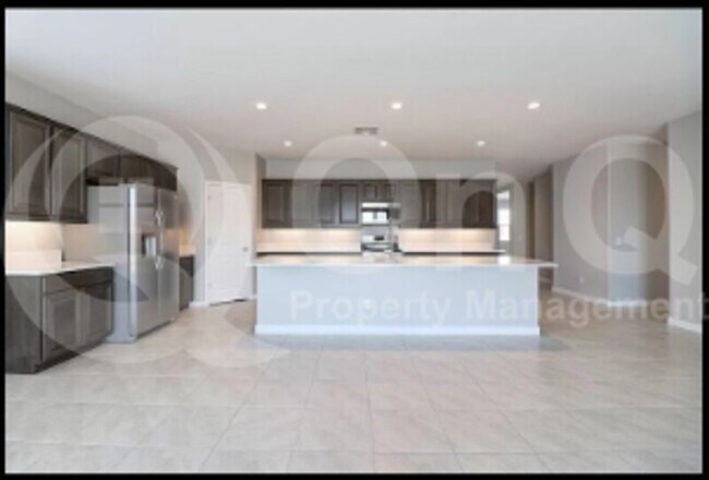 Foto del edificio - 30433 W Amelia Ave