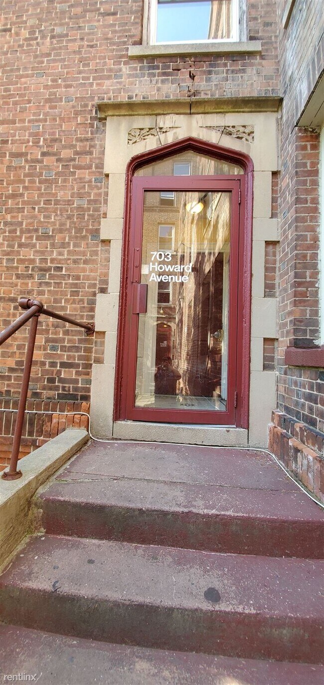 Building Photo - 1 br, 1 bath  - 703 Howard Ave 3-1