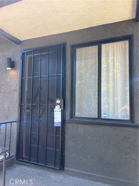 Building Photo - 12660 Oxnard St