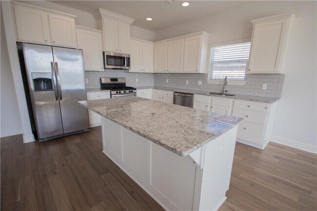 Foto del edificio - 4407 SW Layton Rd