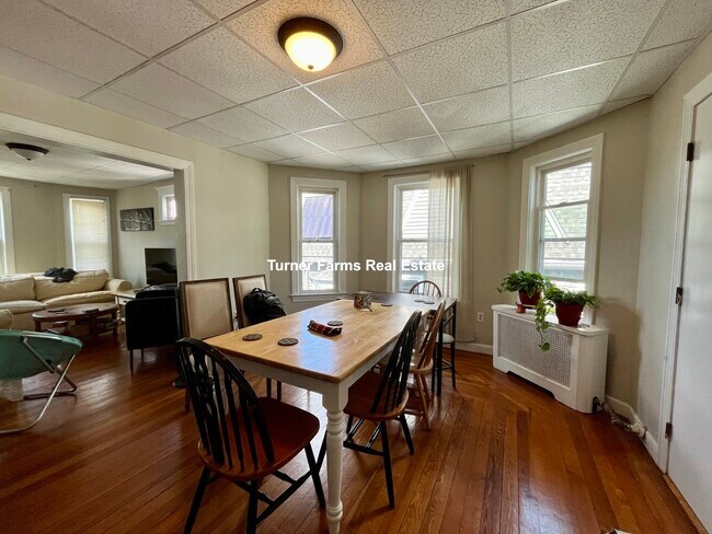 Foto del edificio - 14 Dow St