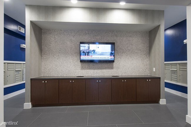 Foto del edificio - 2910 Royal Oaks Club Dr