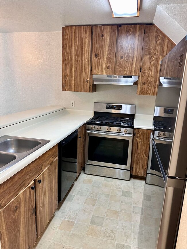 Foto del edificio - 2 Bedroom, 2 Bath Condo
