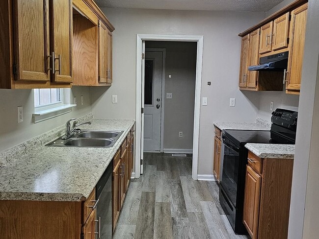 Building Photo - 972 Crosby Ln