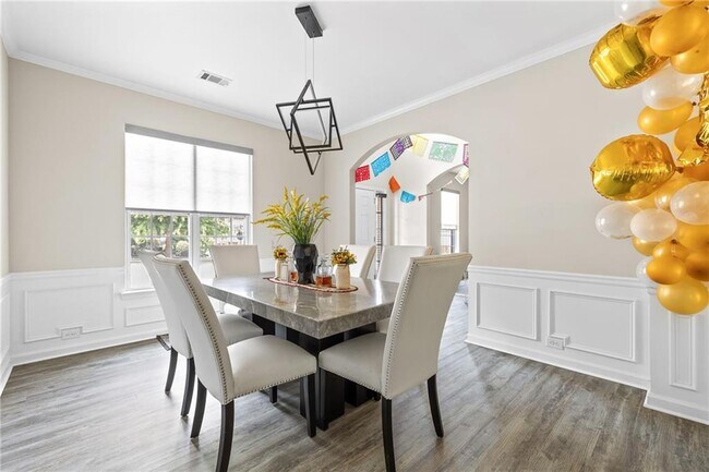 Foto del edificio - 1408 Sterlingbrooke Dr