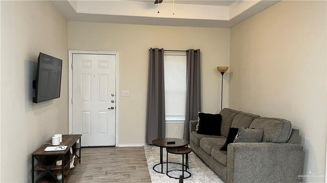 Foto del edificio - 4902 N Hiawatha Dr