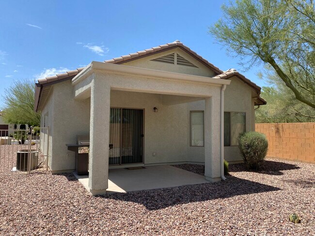 Foto del edificio - 3905 N Hidden Canyon Dr