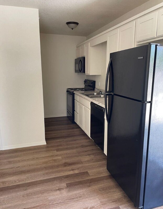 Foto del edificio - 2306 Jordan St