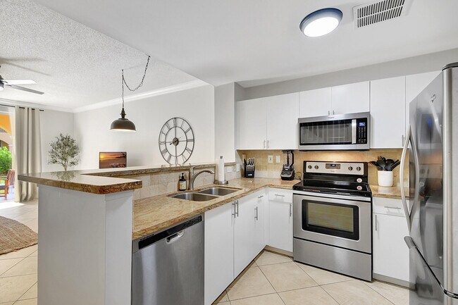 Foto del edificio - 11775 St Andrews Place