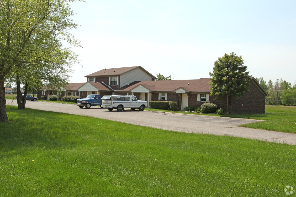 Primary Photo - 2111 Lombardy Dr