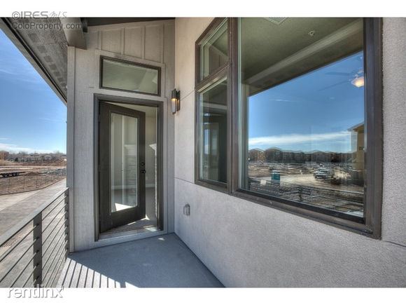 Building Photo - 2241 Limon Dr