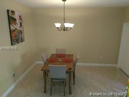 Foto del edificio - 8320 SW 150th Ave