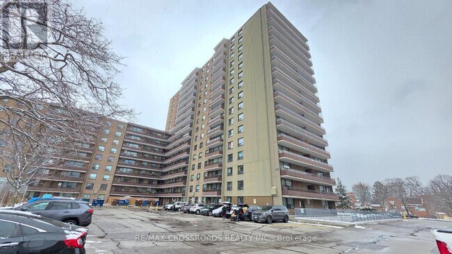 Photo du bâtiment - 180 Markham Rd