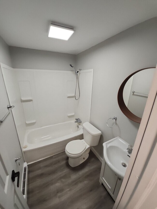 Photo du bâtiment - 30 Parkwood Dr