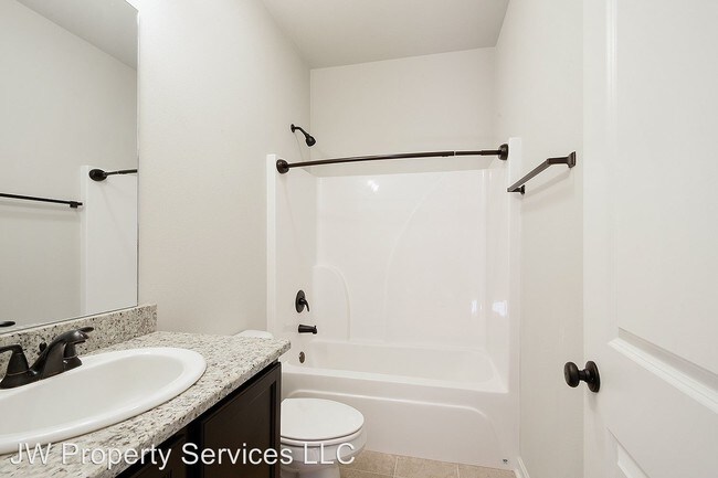 Building Photo - 3 br, 2 bath House - 70091 4th Street