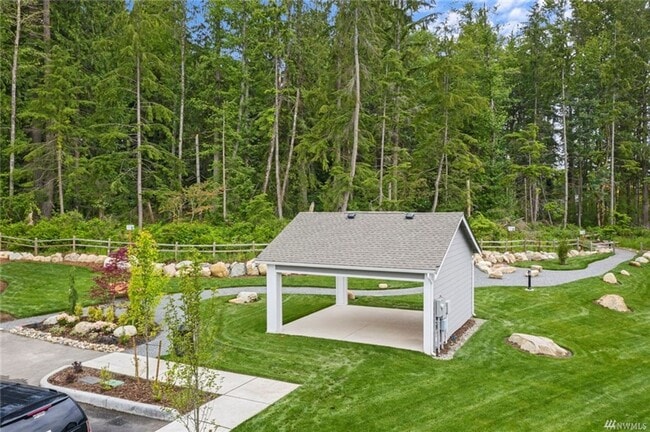 Building Photo - 4 Bedroom with Greenspace Privacy!